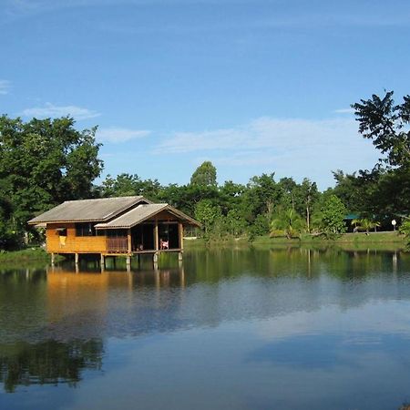 Hotel Isaan Perazim Park à Roi Et Extérieur photo