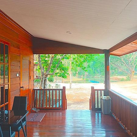 Hotel Isaan Perazim Park à Roi Et Extérieur photo