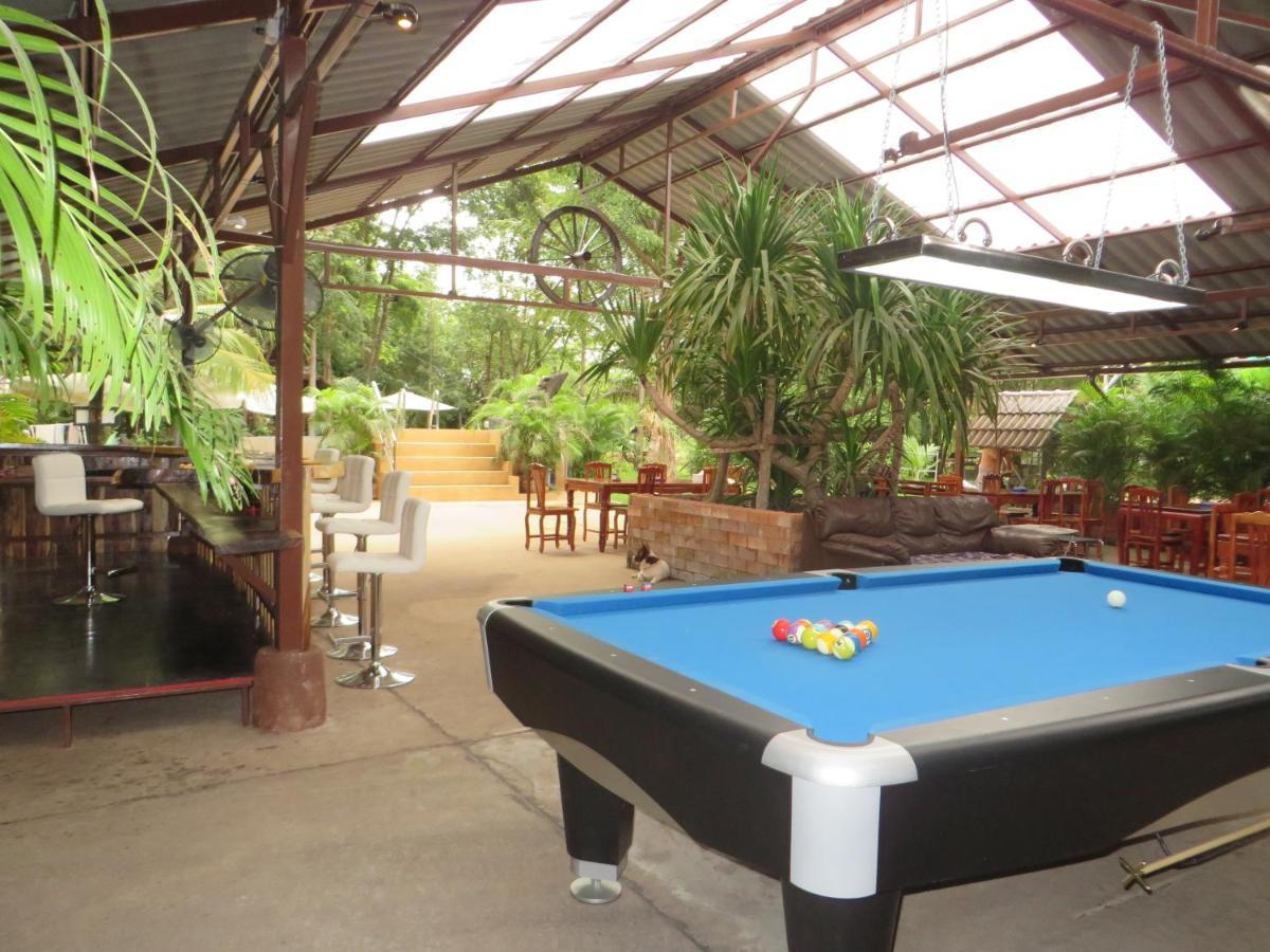Hotel Isaan Perazim Park à Roi Et Extérieur photo