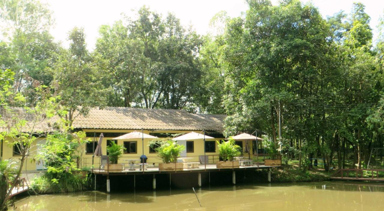 Hotel Isaan Perazim Park à Roi Et Extérieur photo