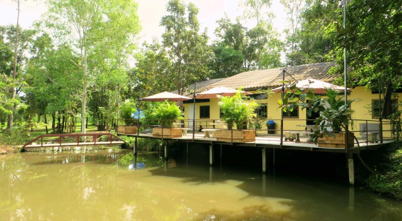 Hotel Isaan Perazim Park à Roi Et Extérieur photo