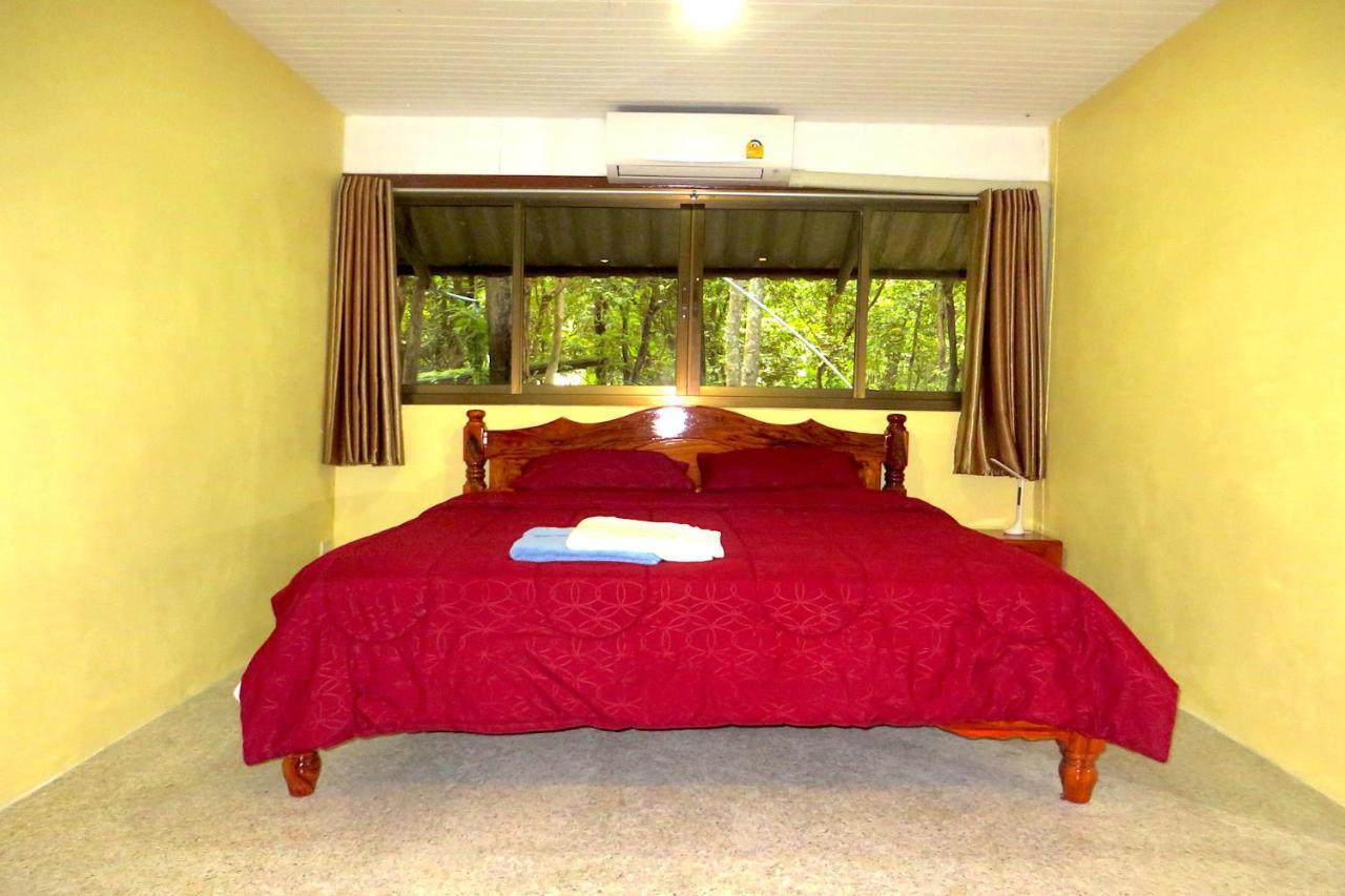 Hotel Isaan Perazim Park à Roi Et Extérieur photo