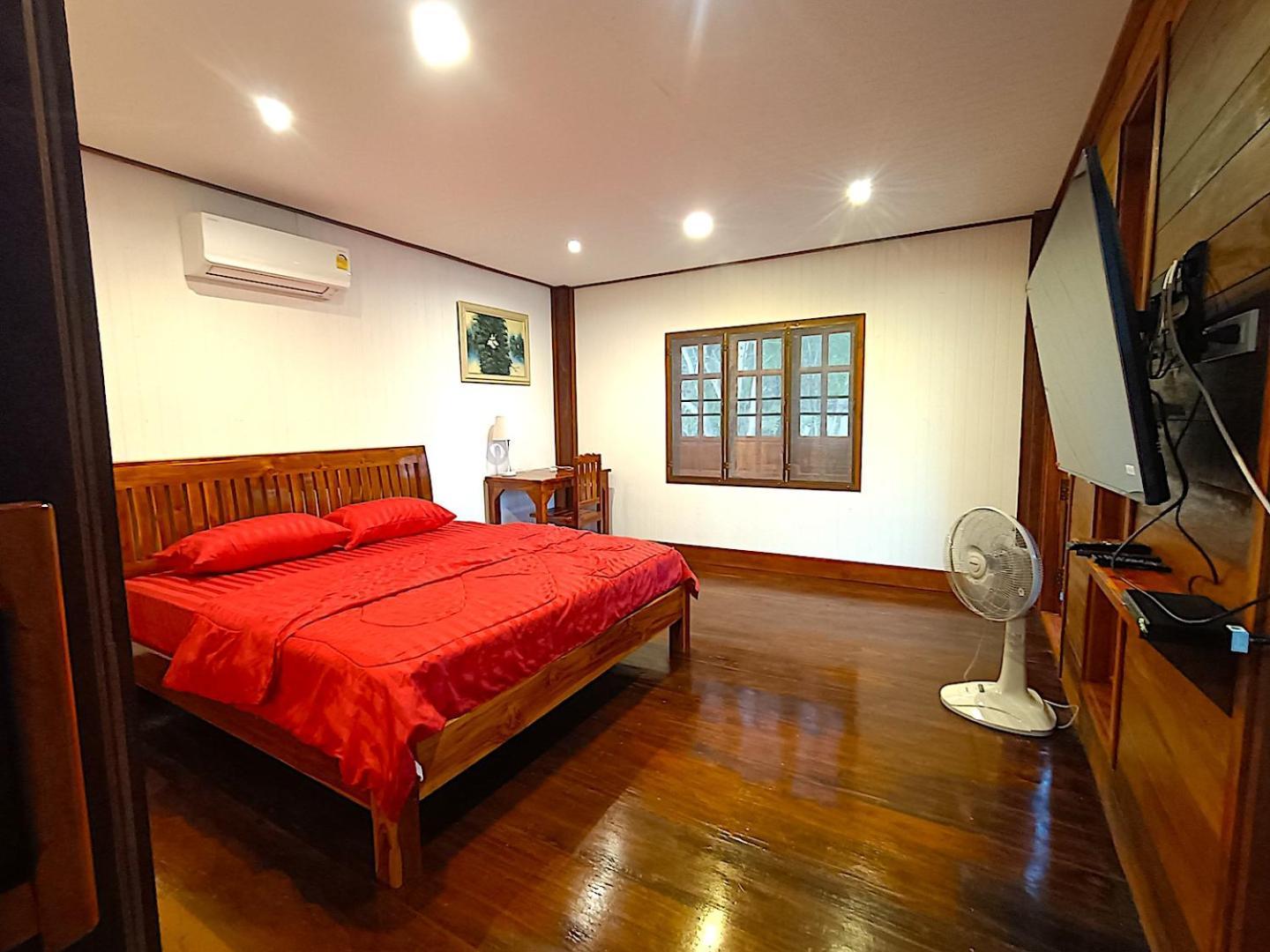 Hotel Isaan Perazim Park à Roi Et Extérieur photo